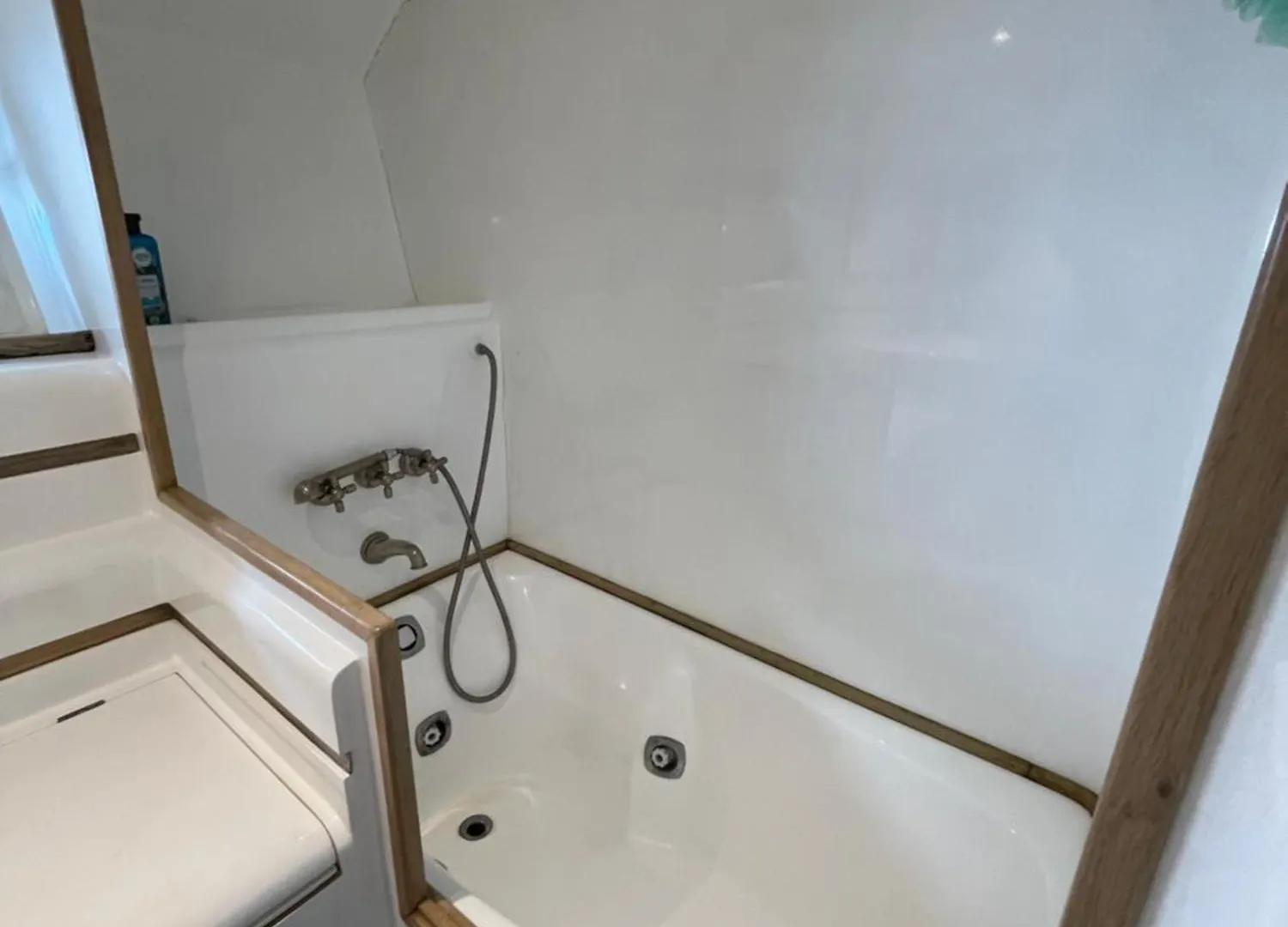 Yate Hotel Stv Barcelona 0*,  Spain